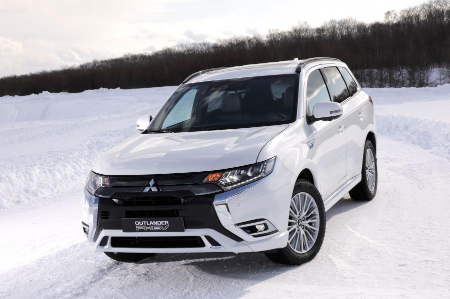  Mitsubishi Outlander PHEV 2018 года  (WW) (фото 14 из 43)